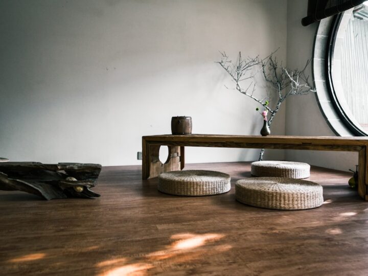 Natuurlijke materialen interieur vormen trend voor 2026